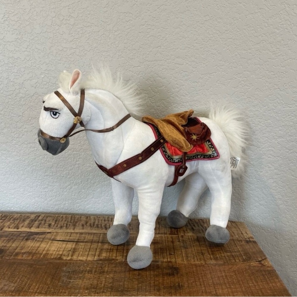 Disney Store Maximus White Horse Rapunzel Tangled Plush Stuffed Animal Toy 14"